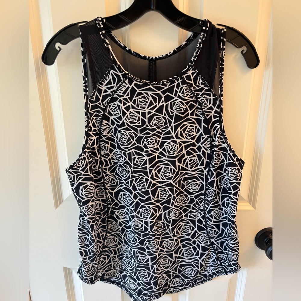 Lululemon Sculpt tank